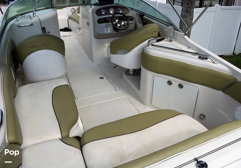 Slide: The Image of Sea Ray 240 Sundeck 2005 - 13162255