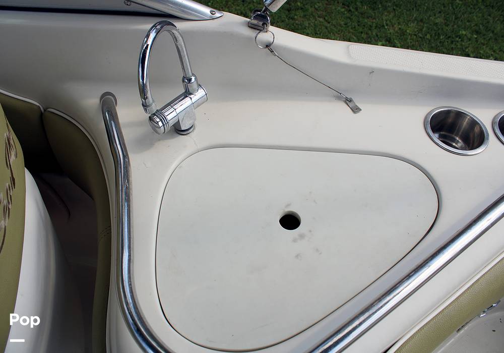 Slide: The Image of Sea Ray 240 Sundeck 2005 - 13162263