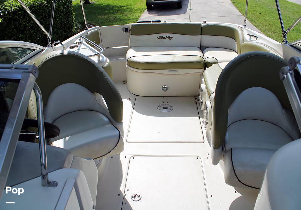 Slide: The Image of Sea Ray 240 Sundeck 2005 - 13162309