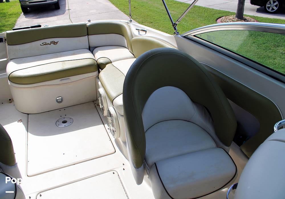 Slide: The Image of Sea Ray 240 Sundeck 2005 - 13162311
