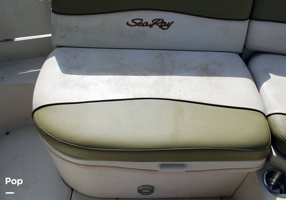 Slide: The Image of Sea Ray 240 Sundeck 2005 - 13162314