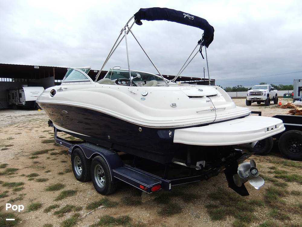 Slide: The Image of Sea Ray 240 Sundeck 2005 - 13269366
