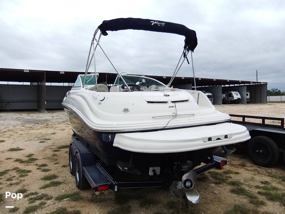 Slide: The Image of Sea Ray 240 Sundeck 2005 - 13269367