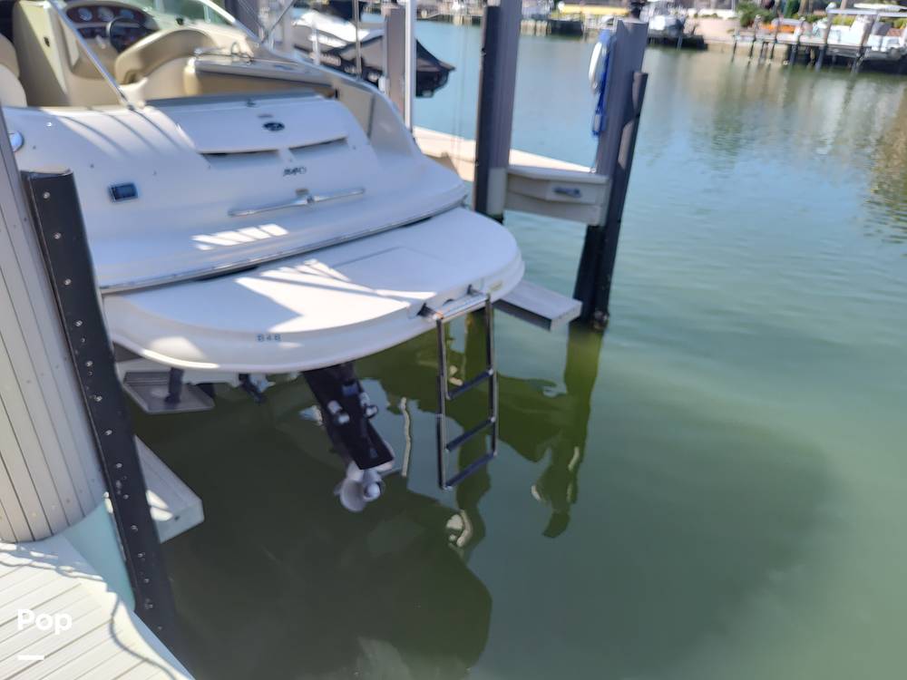 Slide: The Image of Sea Ray 240 Sundeck 2005 - 13903157