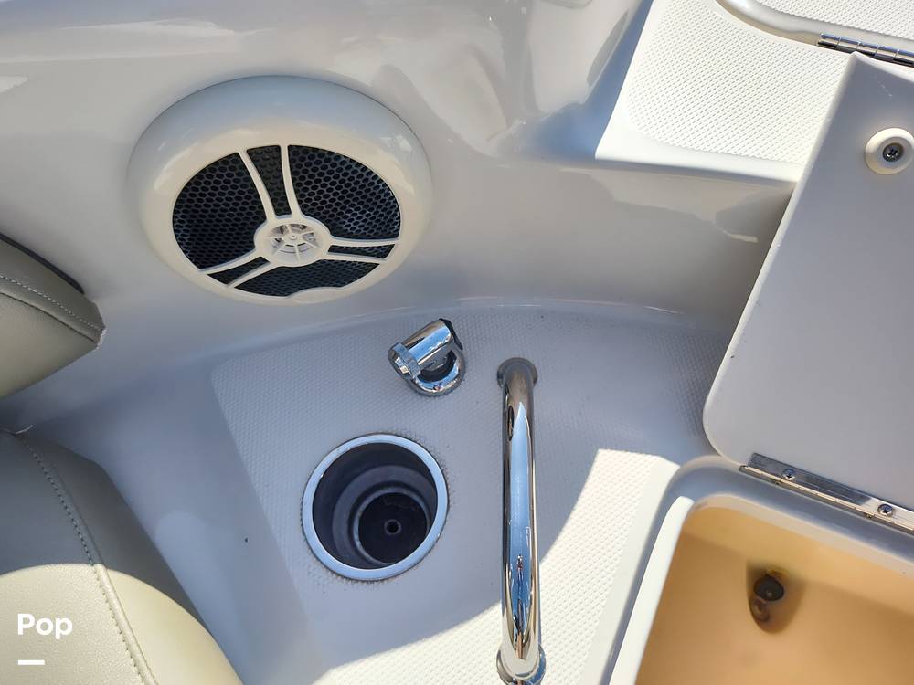 Slide: The Image of Sea Ray 240 Sundeck 2005 - 13903183