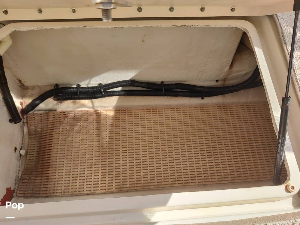 Slide: The Image of Sea Ray 240 Sundeck 2005 - 13903191
