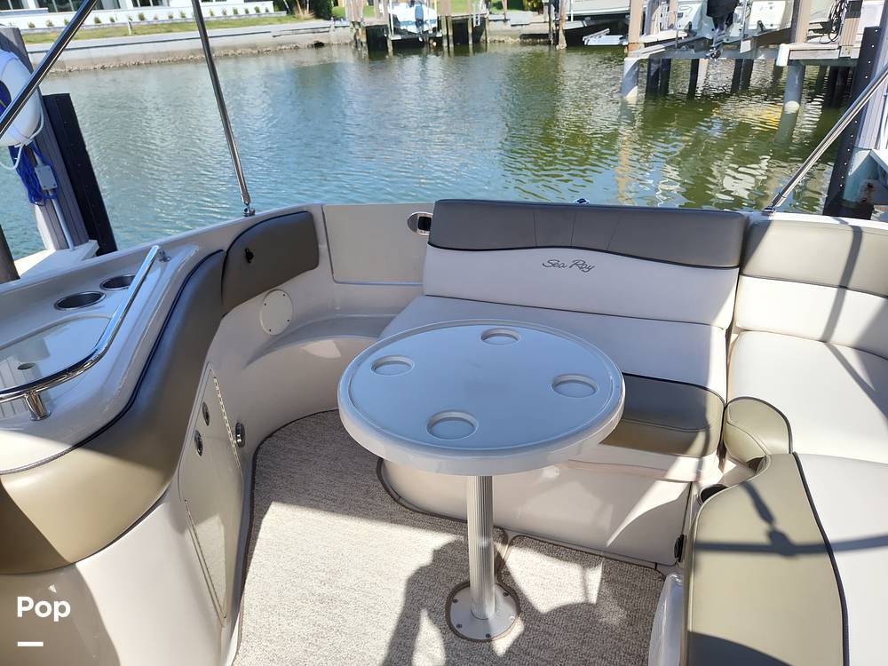Slide: The Image of Sea Ray 240 Sundeck 2005 - 13903203