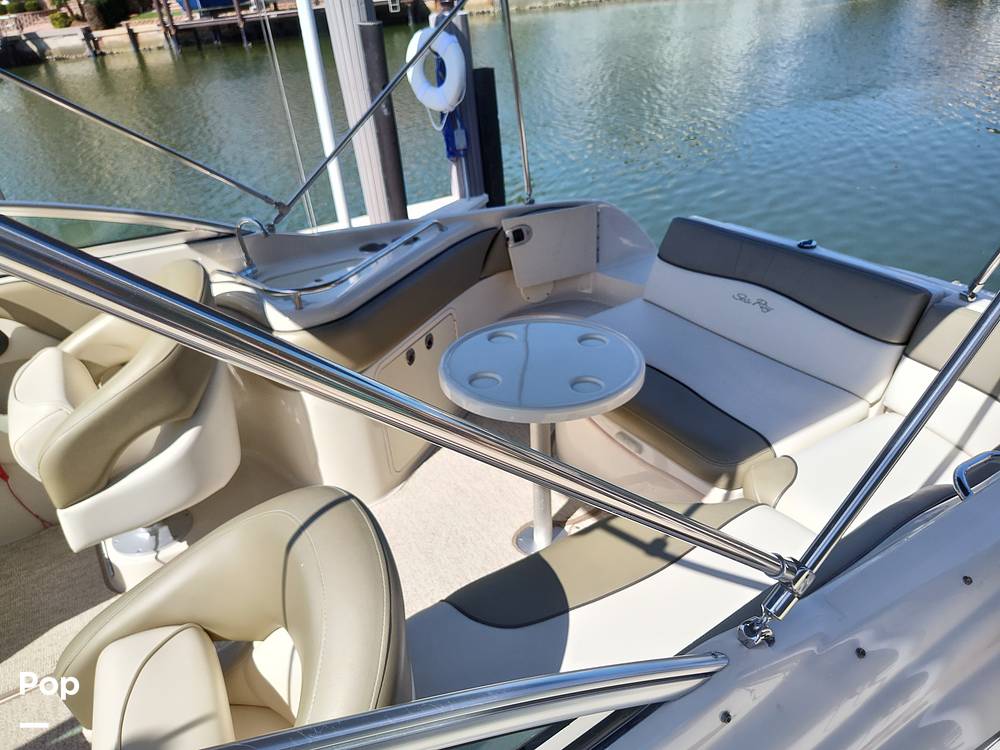 Slide: The Image of Sea Ray 240 Sundeck 2005 - 13903210