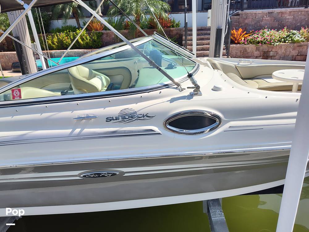 Slide: The Image of Sea Ray 240 Sundeck 2005 - 13903217