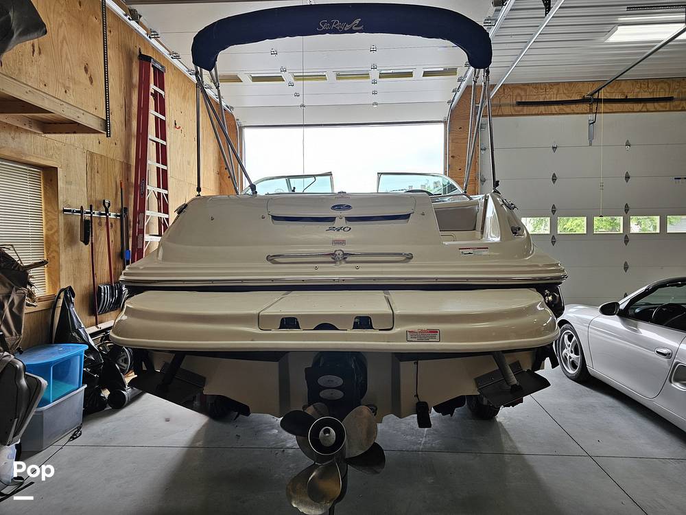 Slide: The Image of Sea Ray 240 Sundeck 2006 - 14401547