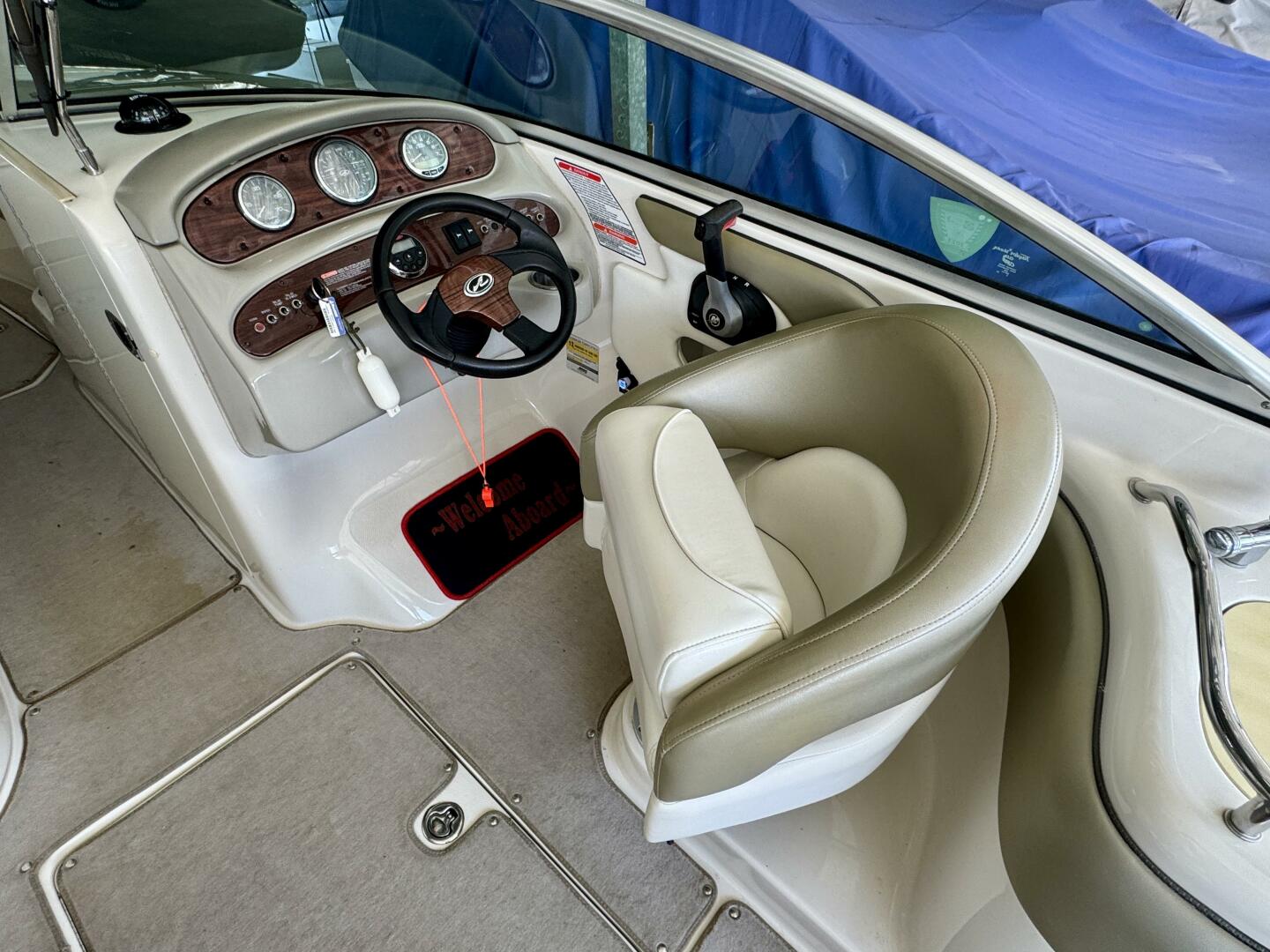 Slide: The Image of Sea Ray 240 Sundeck 2006 - 5119725