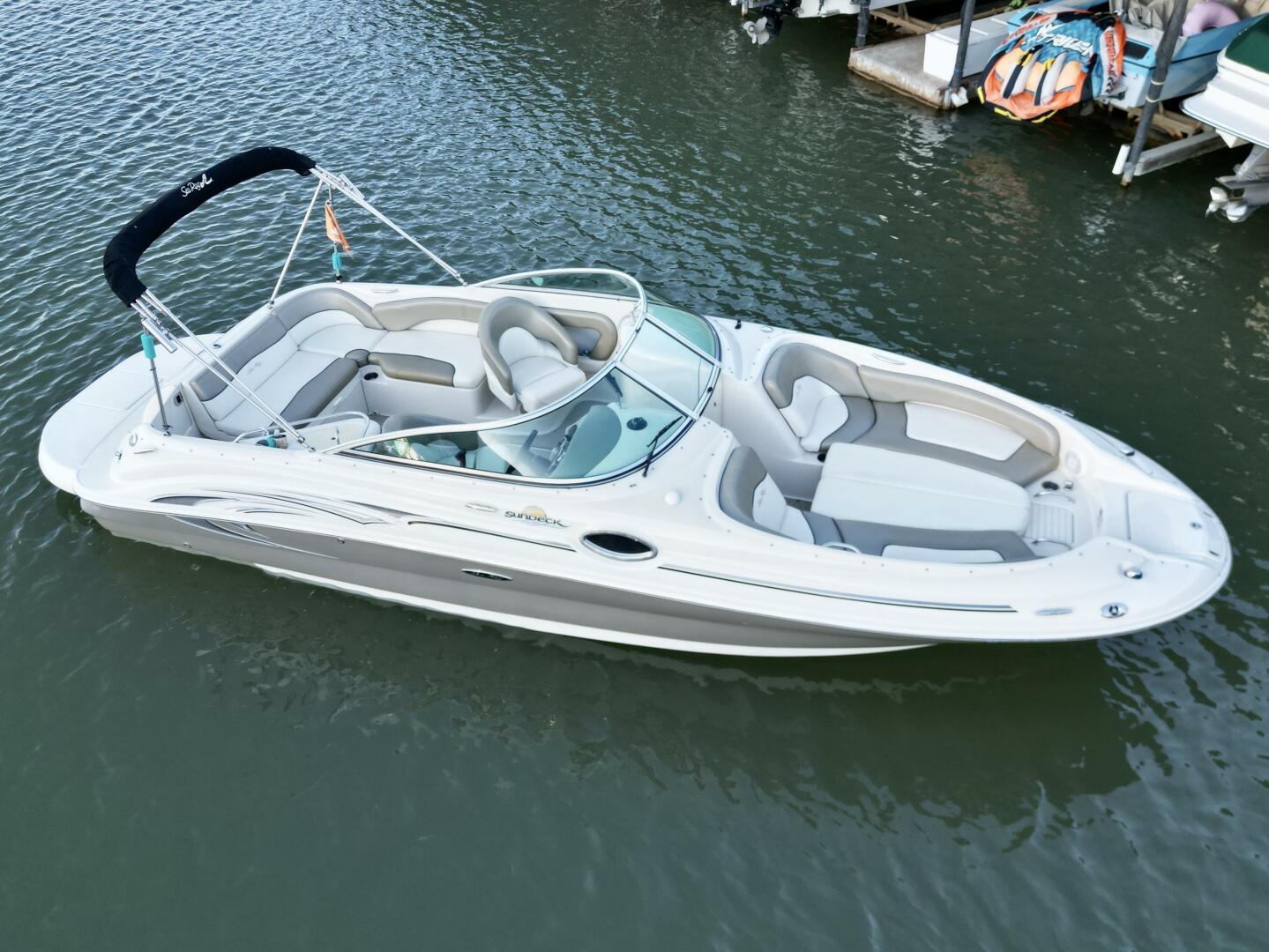 Slide: The Image of Sea Ray 240 Sundeck 2006 - 5119661