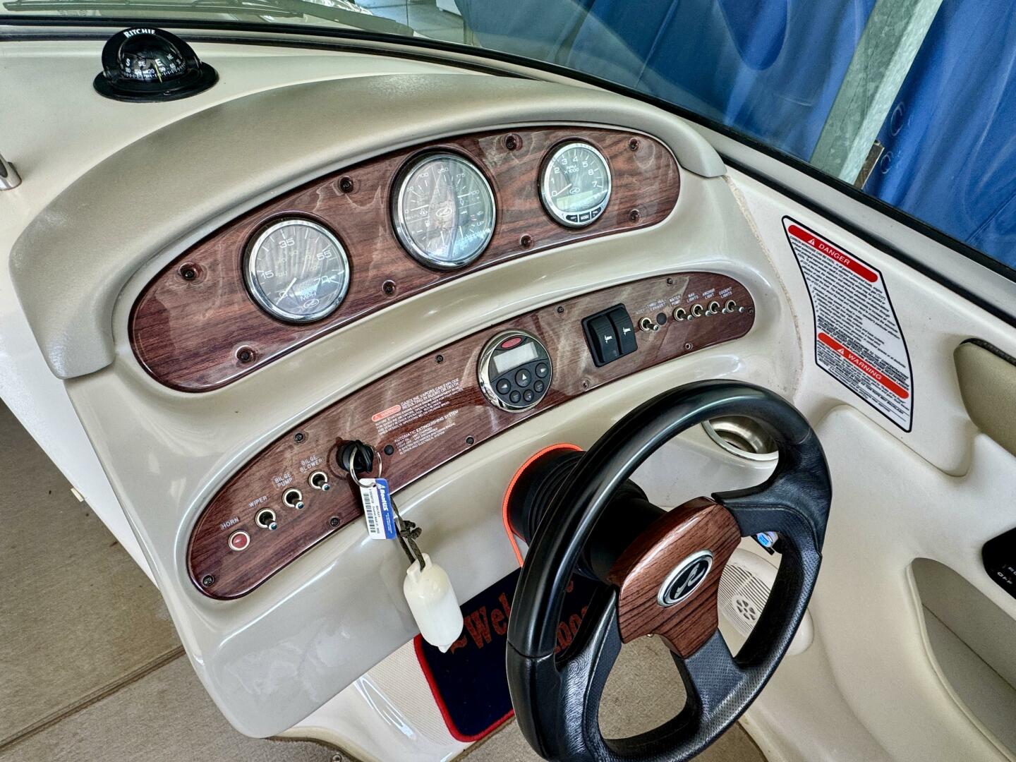 Slide: The Image of Sea Ray 240 Sundeck 2006 - 5119729