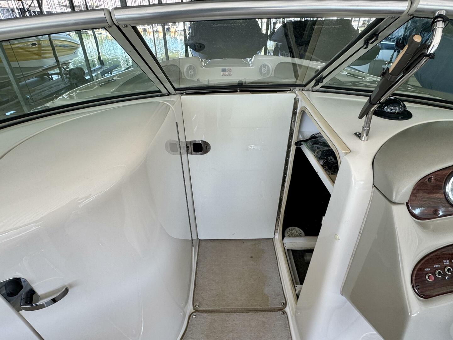 Slide: The Image of Sea Ray 240 Sundeck 2006 - 5119742
