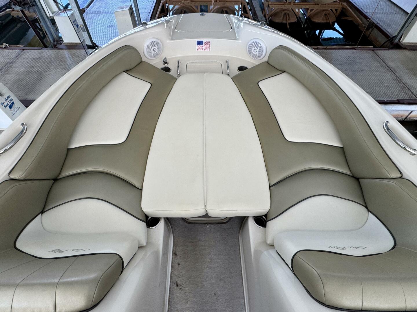 Slide: The Image of Sea Ray 240 Sundeck 2006 - 5119760