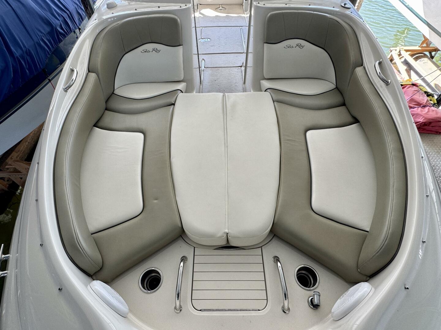 Slide: The Image of Sea Ray 240 Sundeck 2006 - 5119763