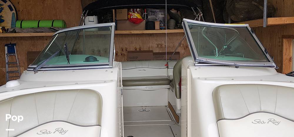 Slide: The Image of Sea Ray 240 Sundeck 2006 - 14401432