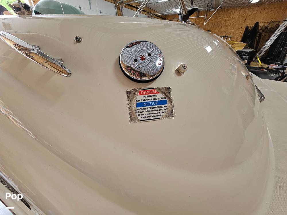 Slide: The Image of Gas Cap - 14401533