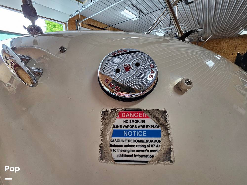 Slide: The Image of Gas Cap - 14401534