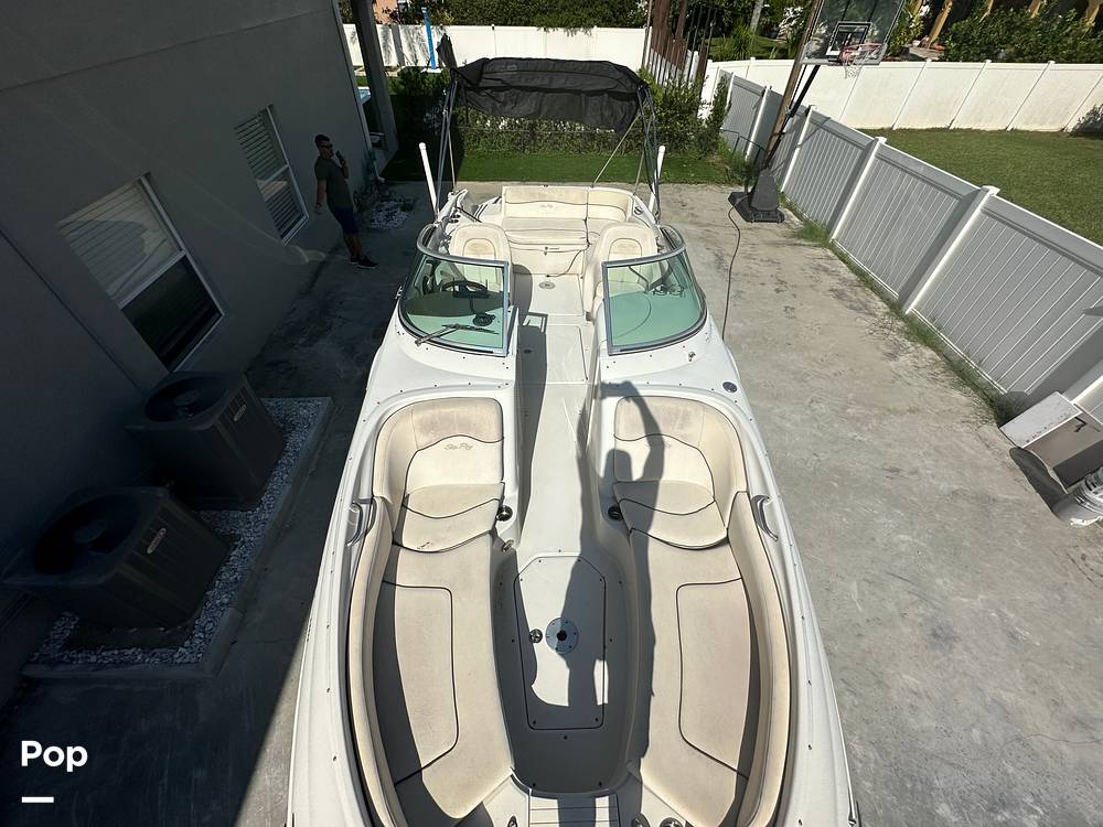 Slide: The Image of Sea Ray 240 Sundeck 2008 - 13025051