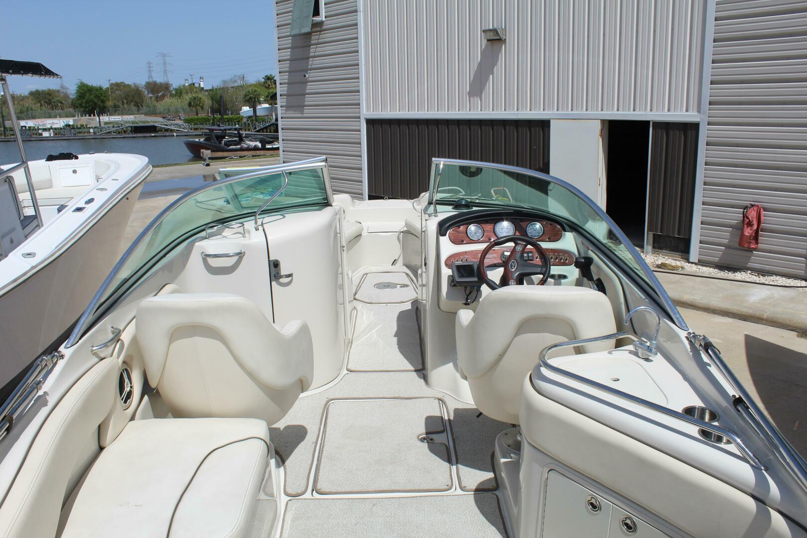 Slide: The Image of Sea Ray 240 Sundeck 2008 - 5291445