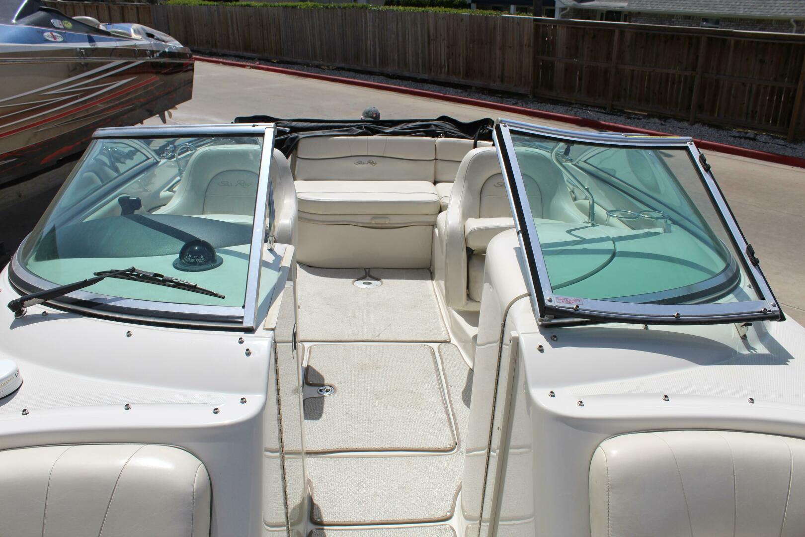 Slide: The Image of Sea Ray 240 Sundeck 2008 - 5291451