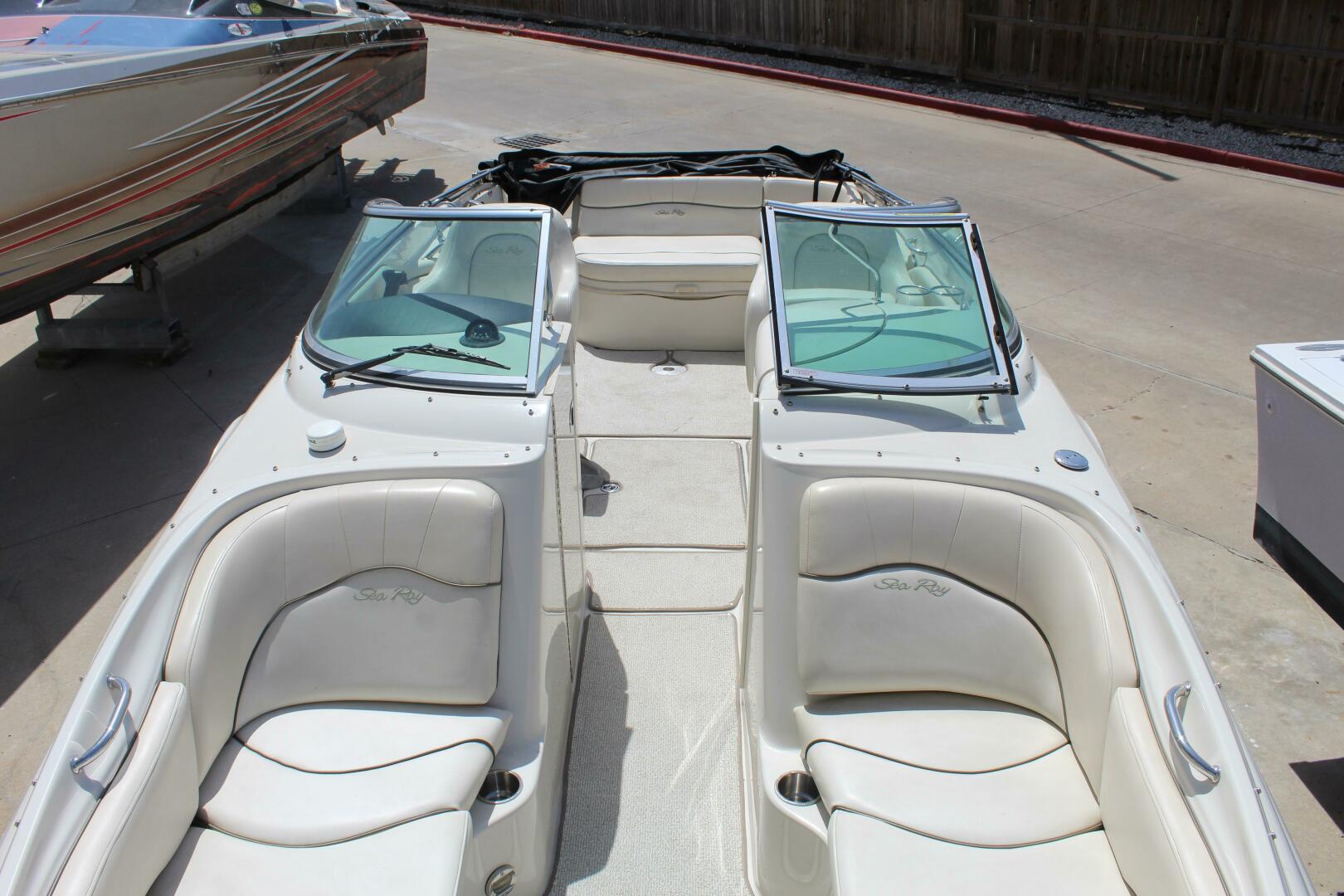 Slide: The Image of Sea Ray 240 Sundeck 2008 - 5291452