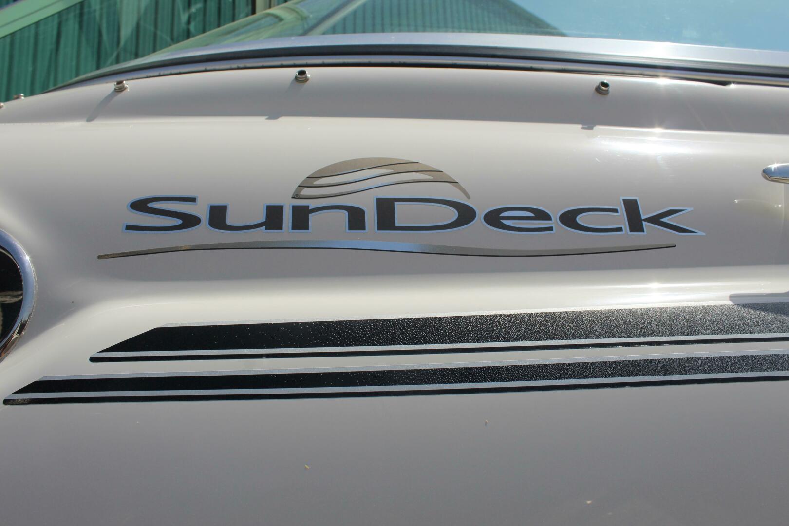 Slide: The Image of Sea Ray 240 Sundeck 2008 - 5291467