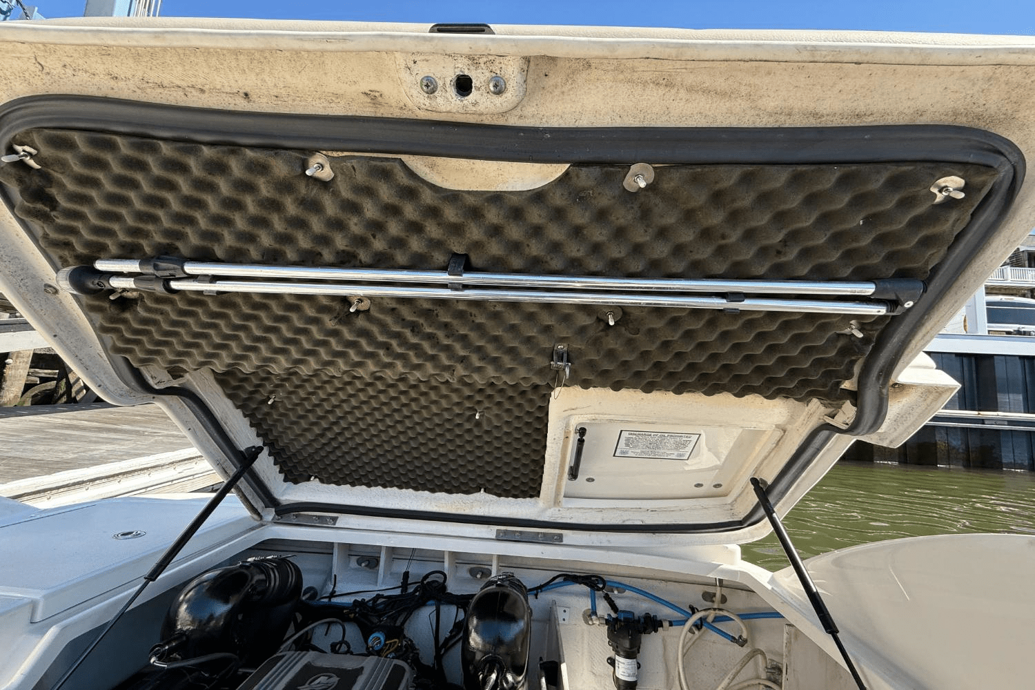 Slide: The Image of Sea Ray 240 SUNDECK 2011 - 4