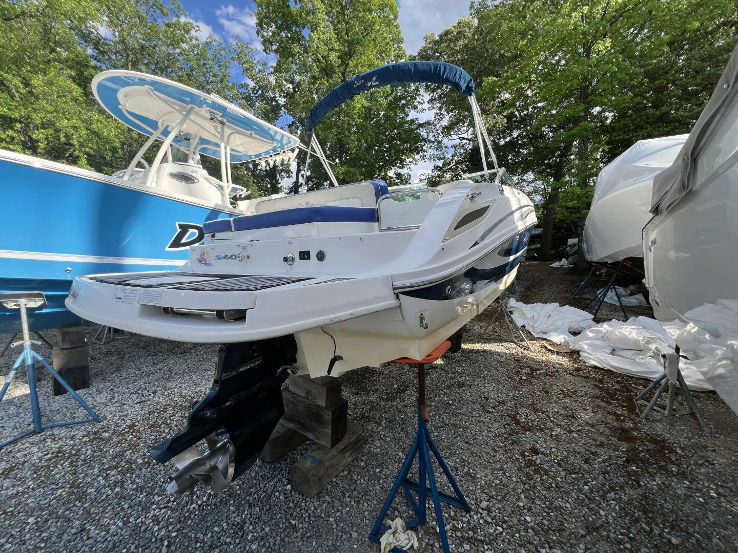 Slide: The Image of Sea Ray 240 Sundeck 2012 - 5393630