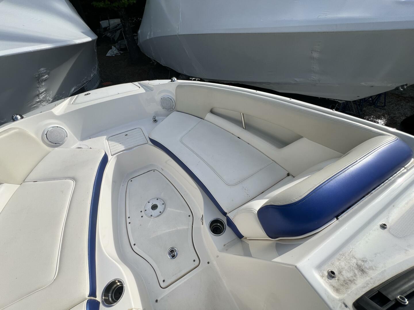Slide: The Image of Sea Ray 240 Sundeck 2012 - 5393640