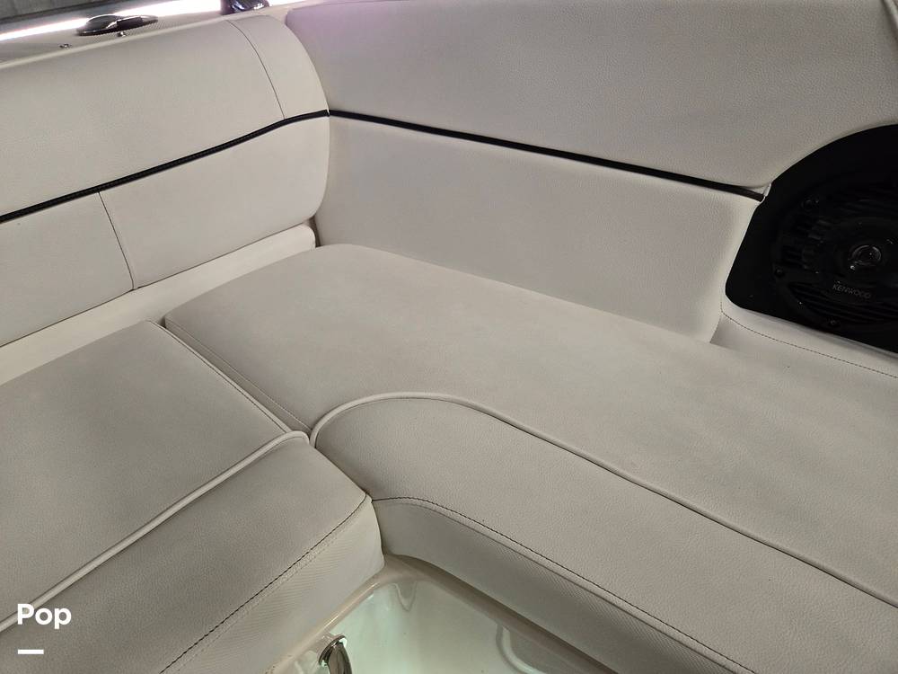 Slide: The Image of Sea Ray 240 Sundeck 2014 - 15304334