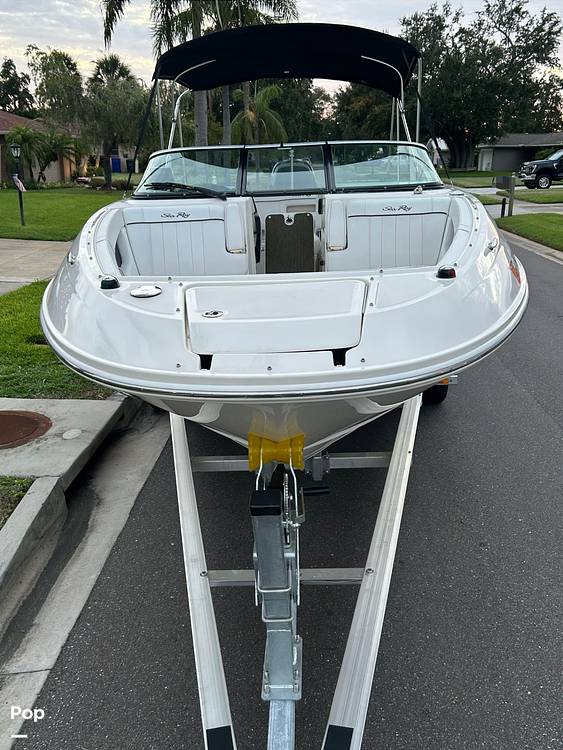Slide: The Image of Sea Ray 240 Sundeck 2014 - 15615119