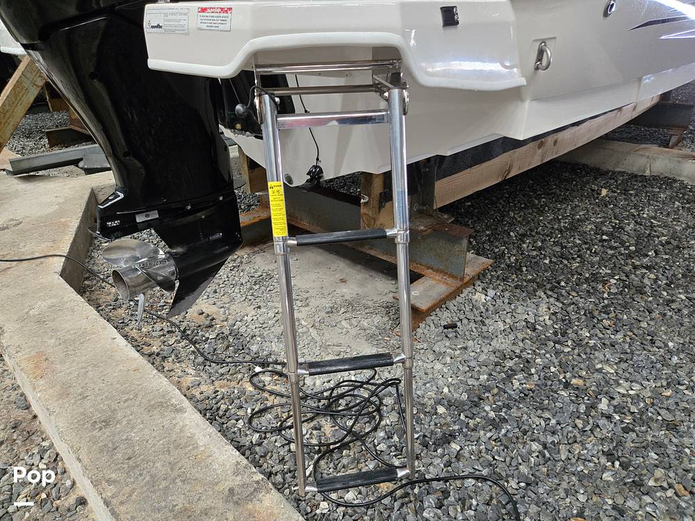 Slide: The Image of Sea Ray 240 Sundeck 2014 - 15304251