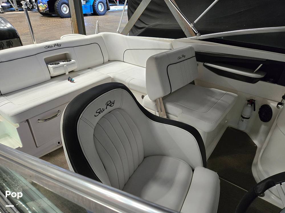 Slide: The Image of Sea Ray 240 Sundeck 2014 - 15304257