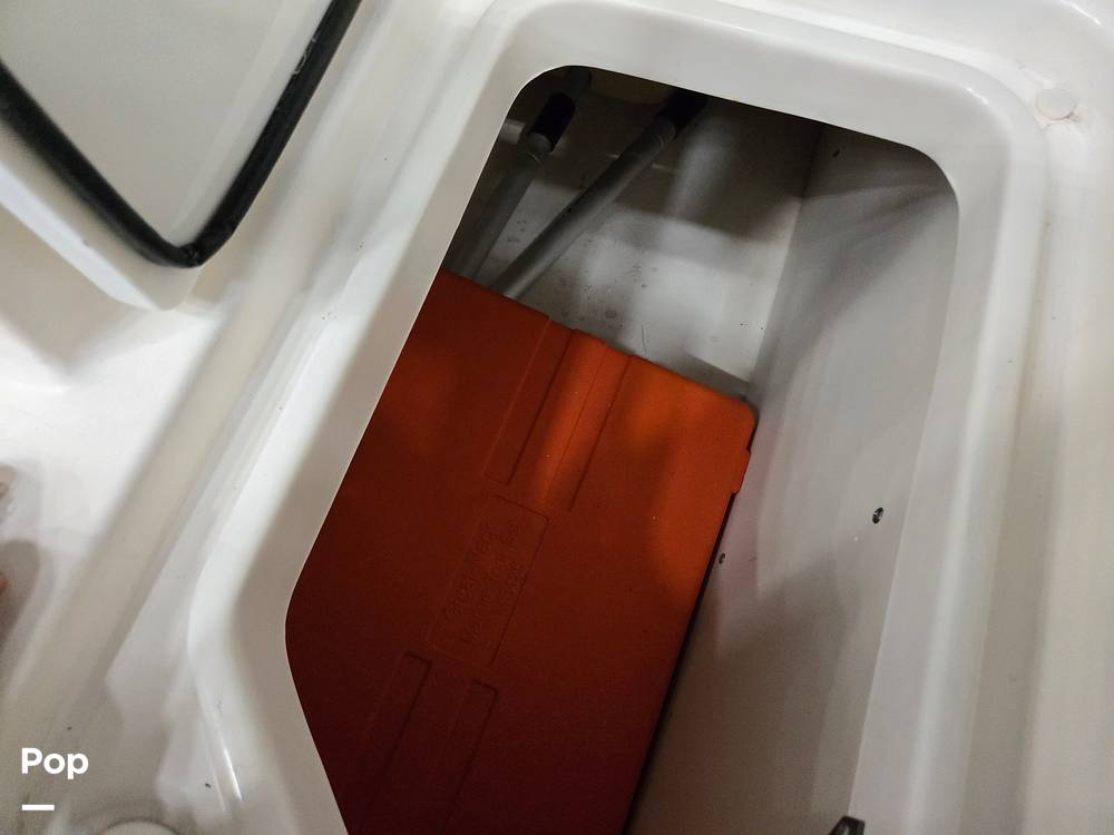 Slide: The Image of Sea Ray 240 Sundeck 2014 - 15304264