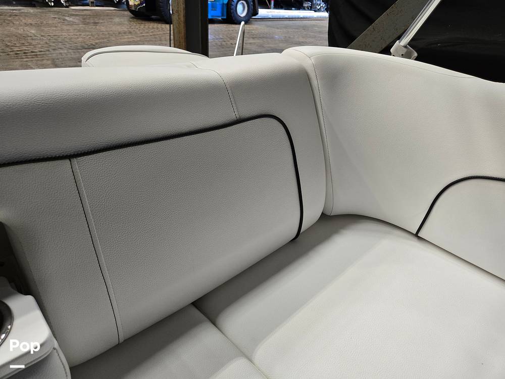 Slide: The Image of Sea Ray 240 Sundeck 2014 - 15304274