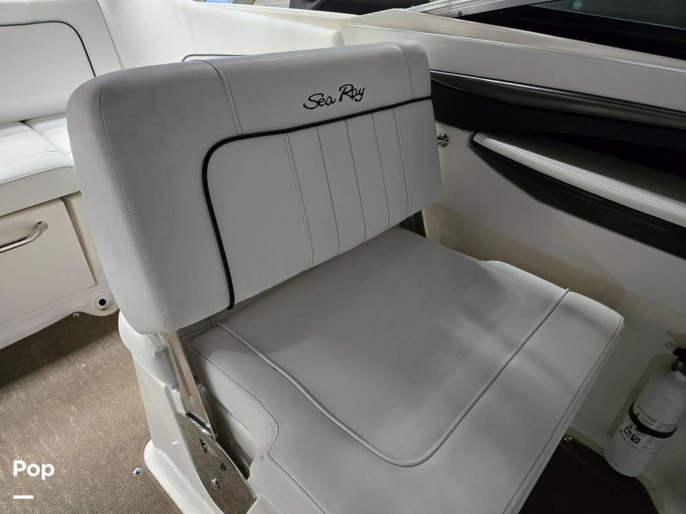 Slide: The Image of Sea Ray 240 Sundeck 2014 - 15304282