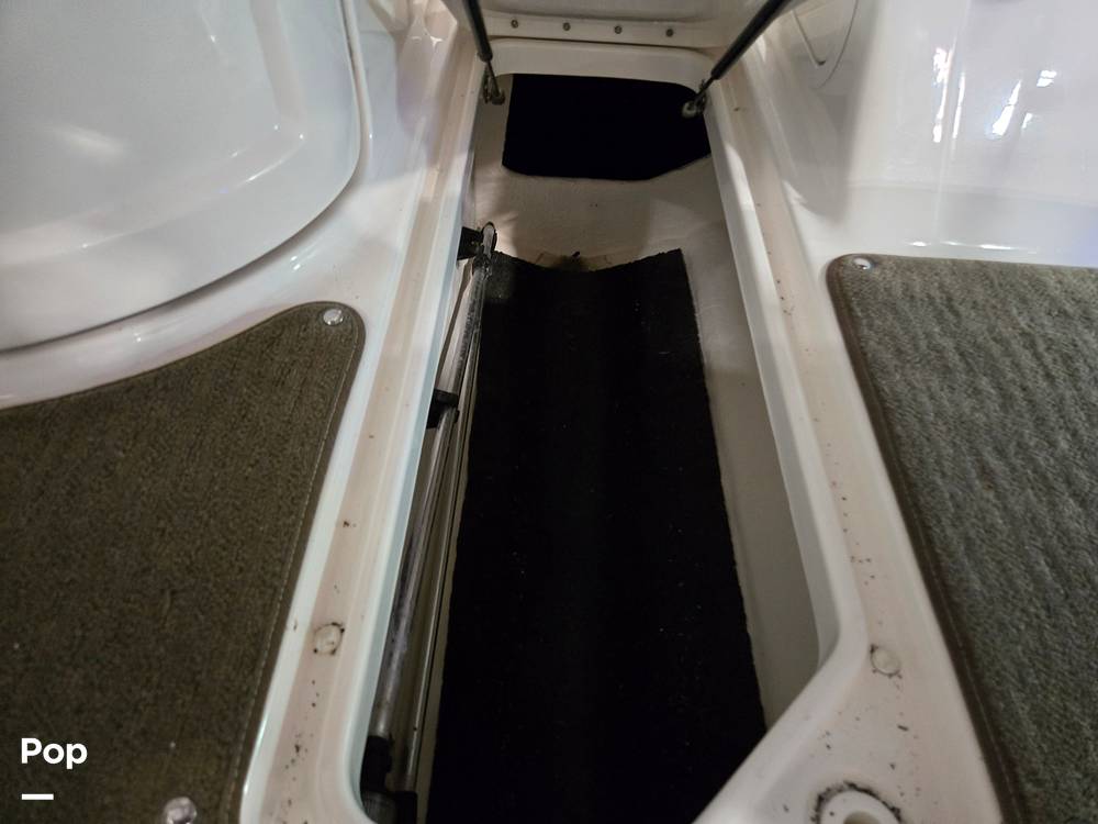 Slide: The Image of Sea Ray 240 Sundeck 2014 - 15304322