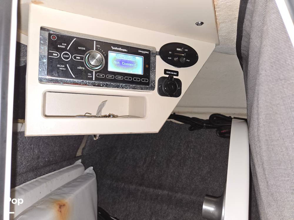 Slide: The Image of Sea Ray 240 Sundeck 2014 - 15304325