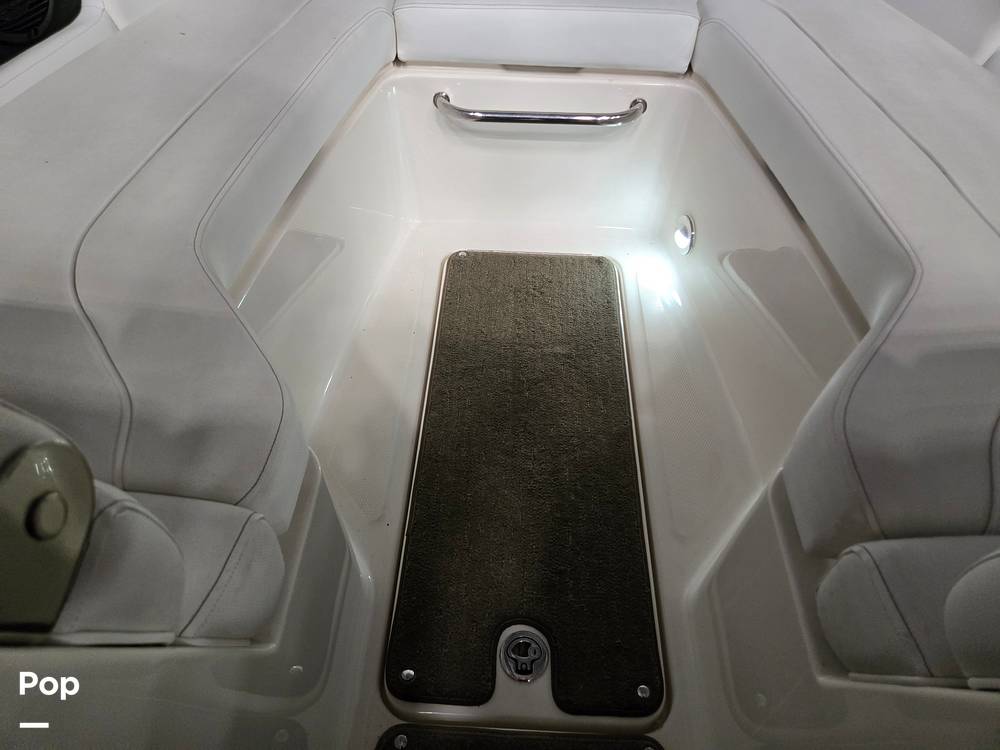 Slide: The Image of Sea Ray 240 Sundeck 2014 - 15304329