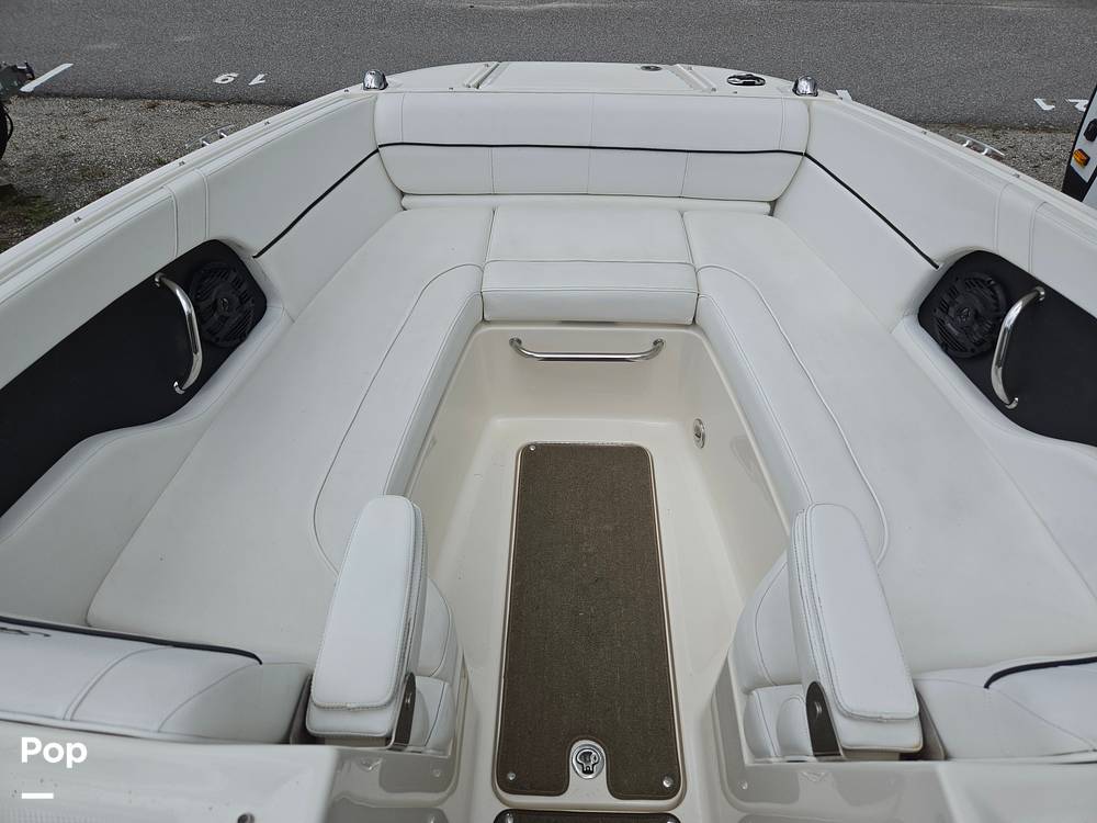 Slide: The Image of Sea Ray 240 Sundeck 2014 - 15625049