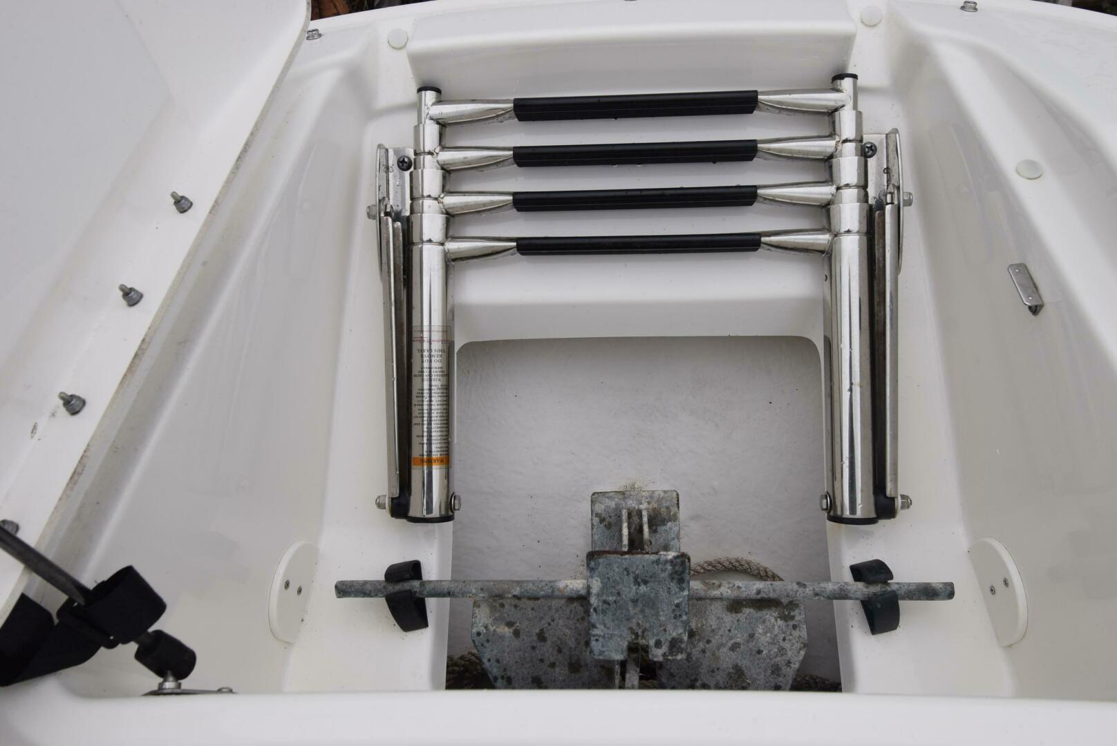Slide: The Image of Sea Ray 240 Sun Deck 2014 - 3760301