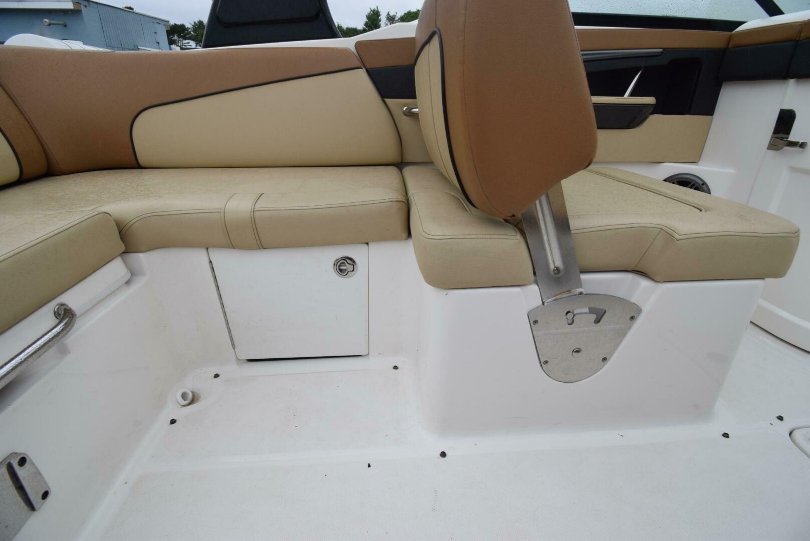 Slide: The Image of Sea Ray 240 Sun Deck 2014 - 3760319