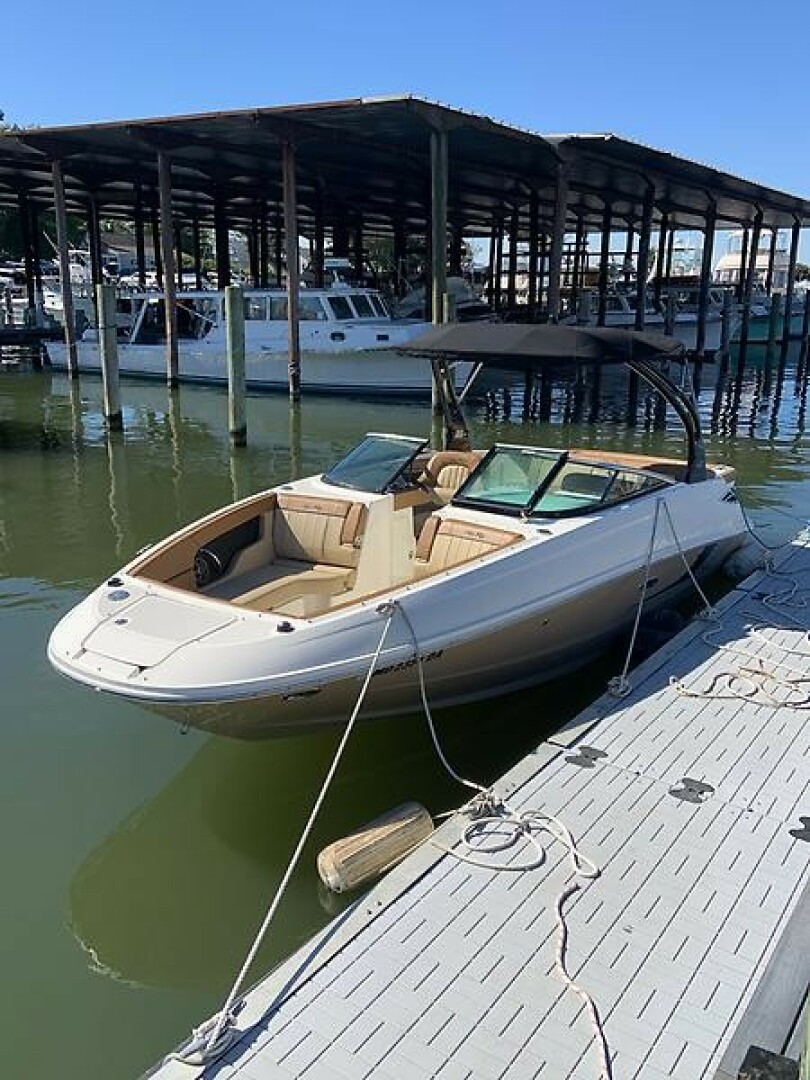 Slide: The Image of Sea Ray 240 Sundeck 2014 - 5440852