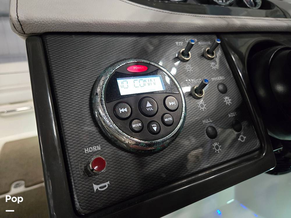 Slide: The Image of Sea Ray 240 Sundeck 2014 - 15304316
