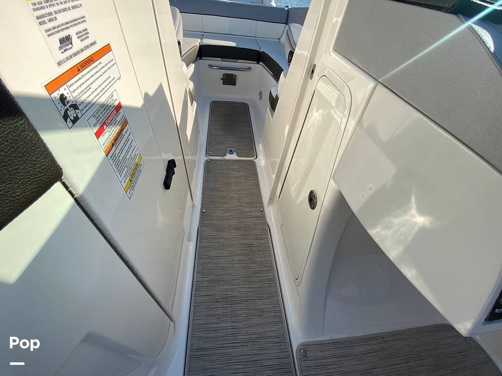 Slide: The Image of Sea Ray 240 Sundeck 2016 - 13230974