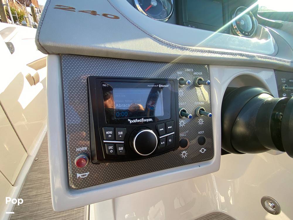 Slide: The Image of Sea Ray 240 Sundeck 2016 - 13230983
