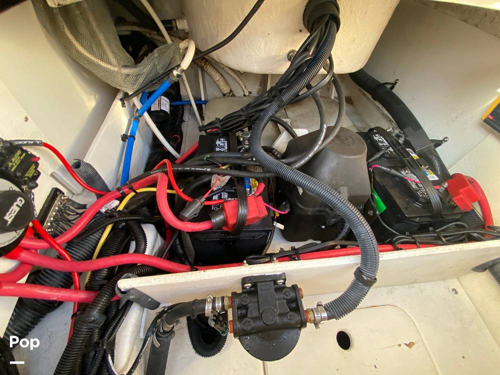 Slide: The Image of Sea Ray 240 Sundeck 2016 - 13230993