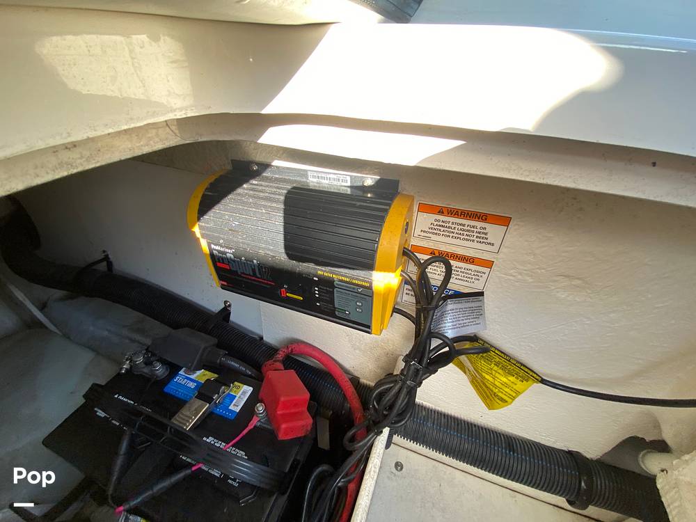 Slide: The Image of Sea Ray 240 Sundeck 2016 - 13230994